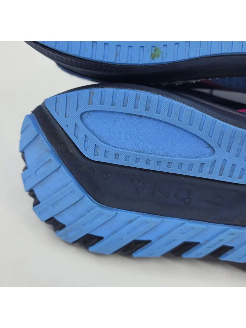 Brooks Launch GTS 10 Running Shoes Women's Size 10 Peacoat Marina Blue